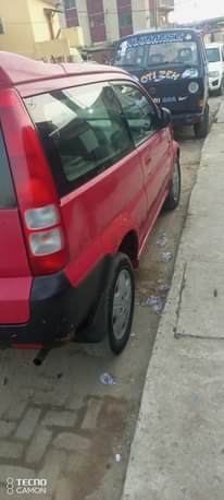 A picture of Honda hr v 2004
