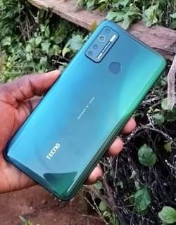 A picture of TECNO CAMON 16s