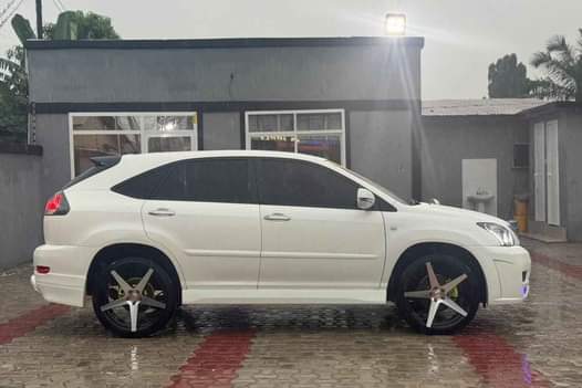 A picture of 2010 TOYOTA HARRIER ON SALE 18M TEXT CALL WHATSAPP 0756