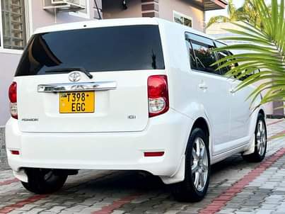 A picture of Toyota Rumion EGC White