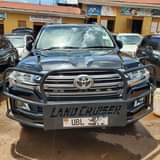 A picture of V8 2008 2018KIT 165M