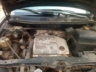 A picture of Lexus RX300