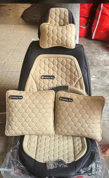 A picture of Smile face seat cover