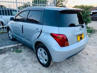 A picture of 2004 TOYOTA IST 0714058883 TOYOTA