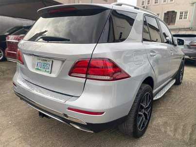 A picture of Neatly Registered first body 2016 GLE350 accident free buy and