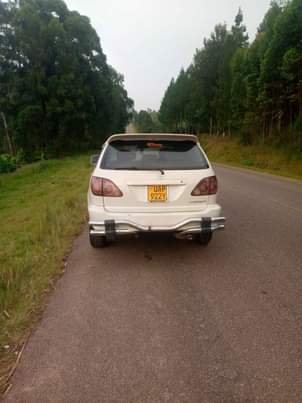 A picture of A good Toyota Harrier on Sale
