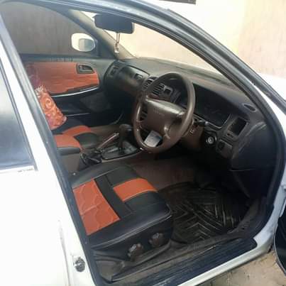 A picture of 1 8m 0688147887