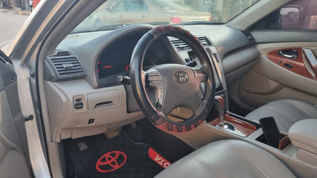 A picture of 2010 Toyota Camry XLE