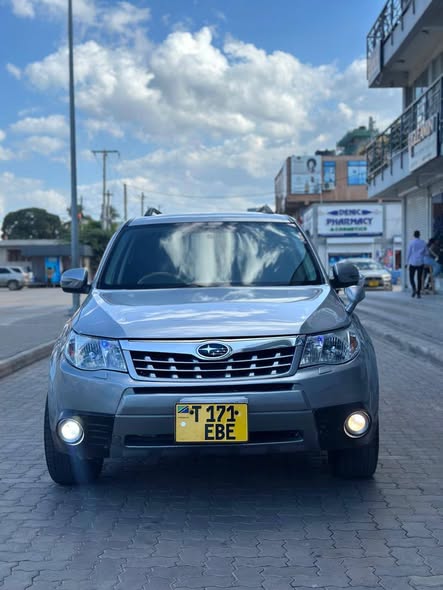 A picture of SUBARU FORESTER