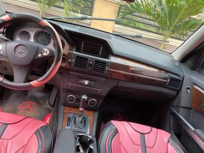 A picture of 2010 Mercedes Benz GLK