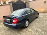 A picture of 2004 Toyota Camry