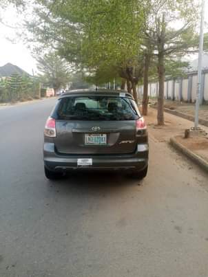 A picture of 04 Toyota matrix