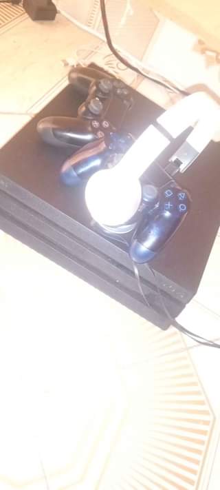 A picture of PS4 PRO