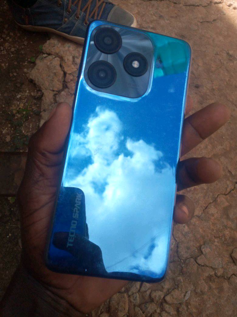 A picture of phone Tecno spark 10 still new three months used