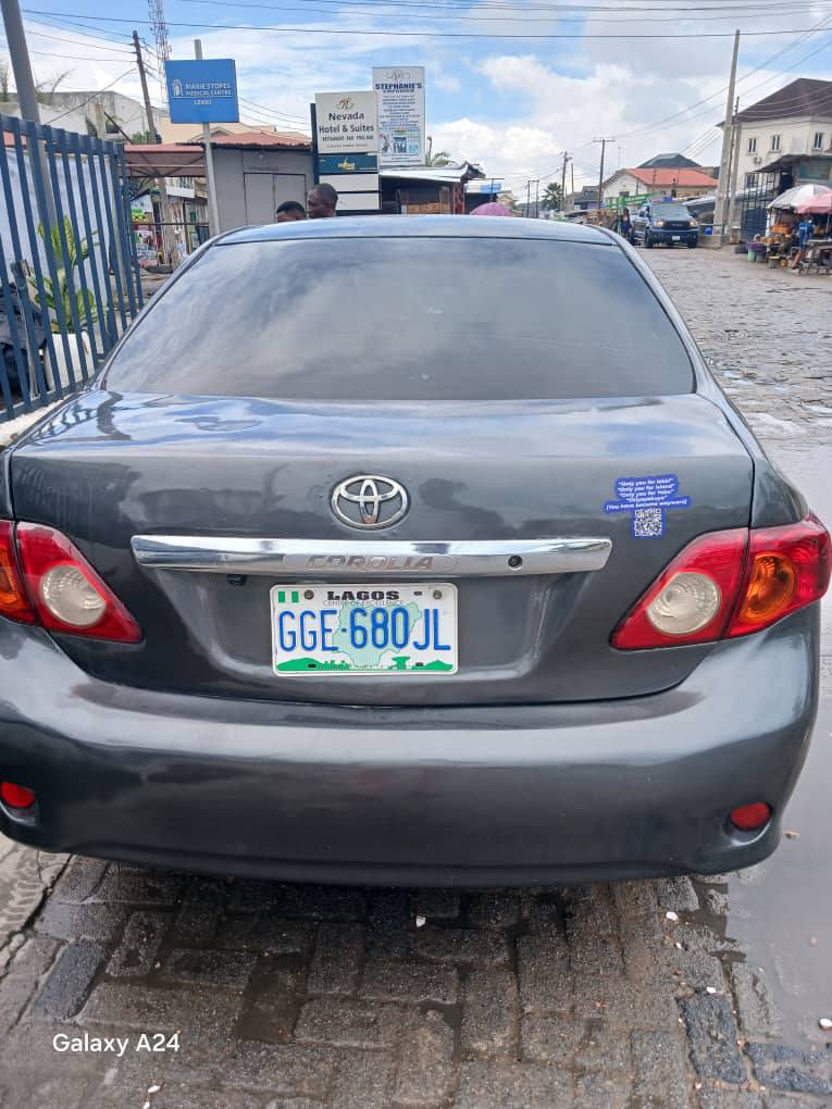 A picture of Toyota corolla 010.