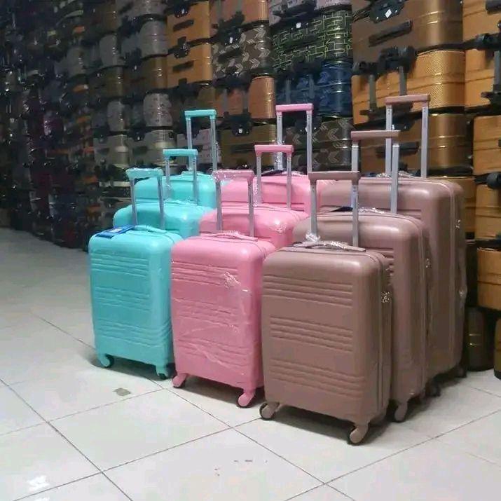 A picture of Suitcase bags