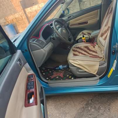 A picture of Toyota Camry 06 baked on first body everything is working