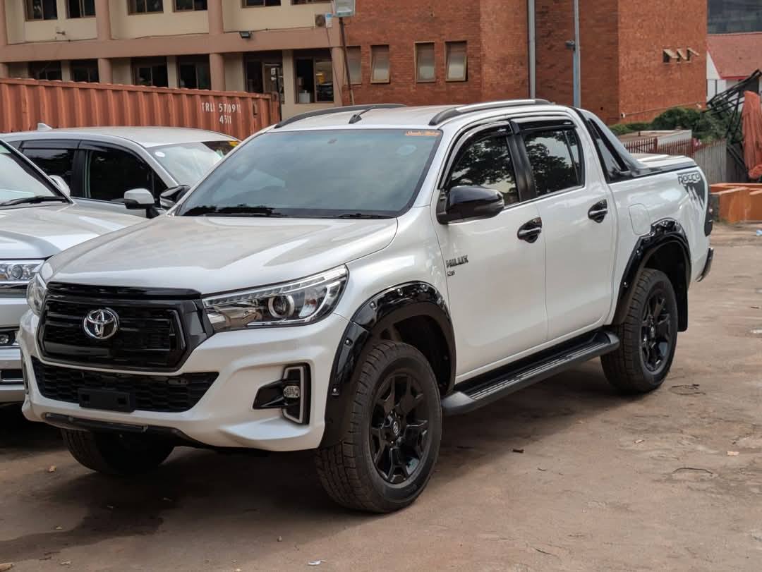 used toyota hilux