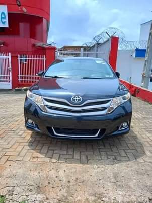 A picture of 2013 Venza