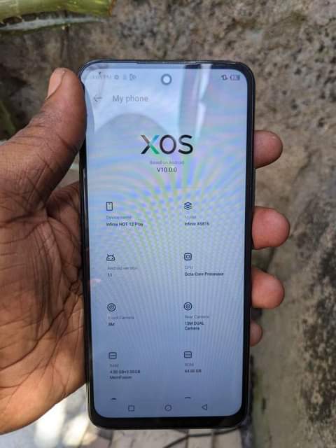 A picture of infinix Hot12play