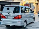 A picture of TOYOTA ALPHARD 2006 7