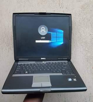A picture of Dell laptop