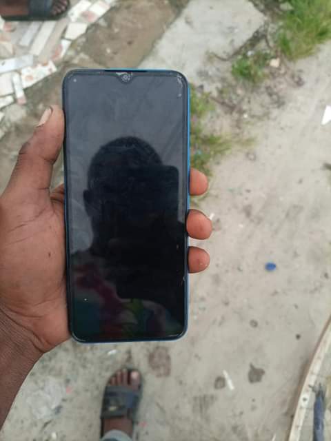 A picture of Infinix hot10t gb64 ram4