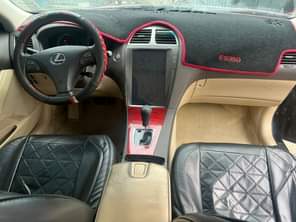 A picture of Lexus es350 neatly used 2008 model first body wit ANDRIoD