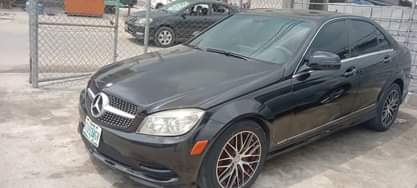 A picture of NEATLY USED 2010 MODEL MERCEDES BENZ C300 Absolutely nothing to