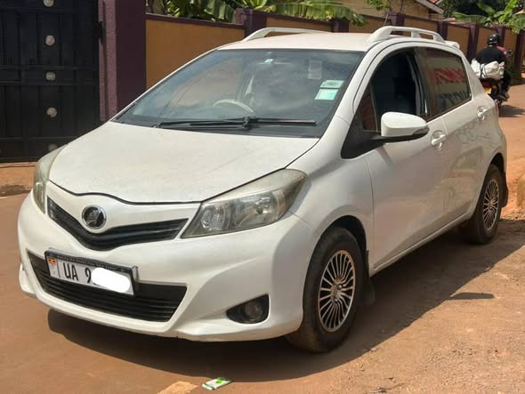 A picture of TOYOTA VITZ 2012 1 0CC