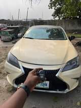 A picture of Good deal. V. Clean 1st body 2009 Lexus Es350 2015