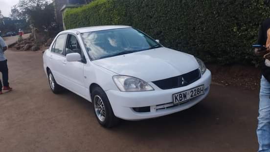 mitsubishi lancer