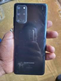 A picture of S20 plus 5g 280k call 0757552449