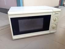A picture of HATUBABAISH UKWELI NA UAMINIFU DIO TABIA YETU