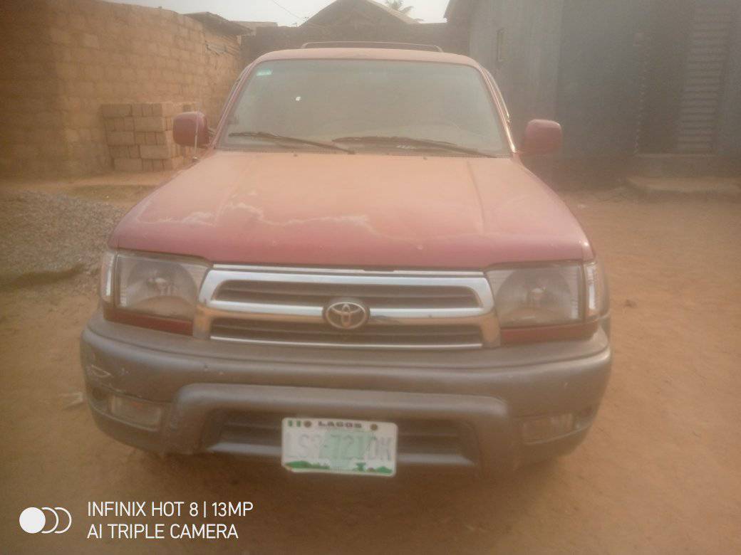 A picture of 4Runner jeep angine and gear perfect 