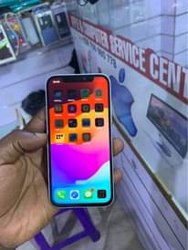 A picture of Iphone12