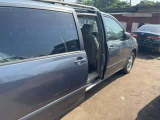 A picture of 2008 Toyota Sienna