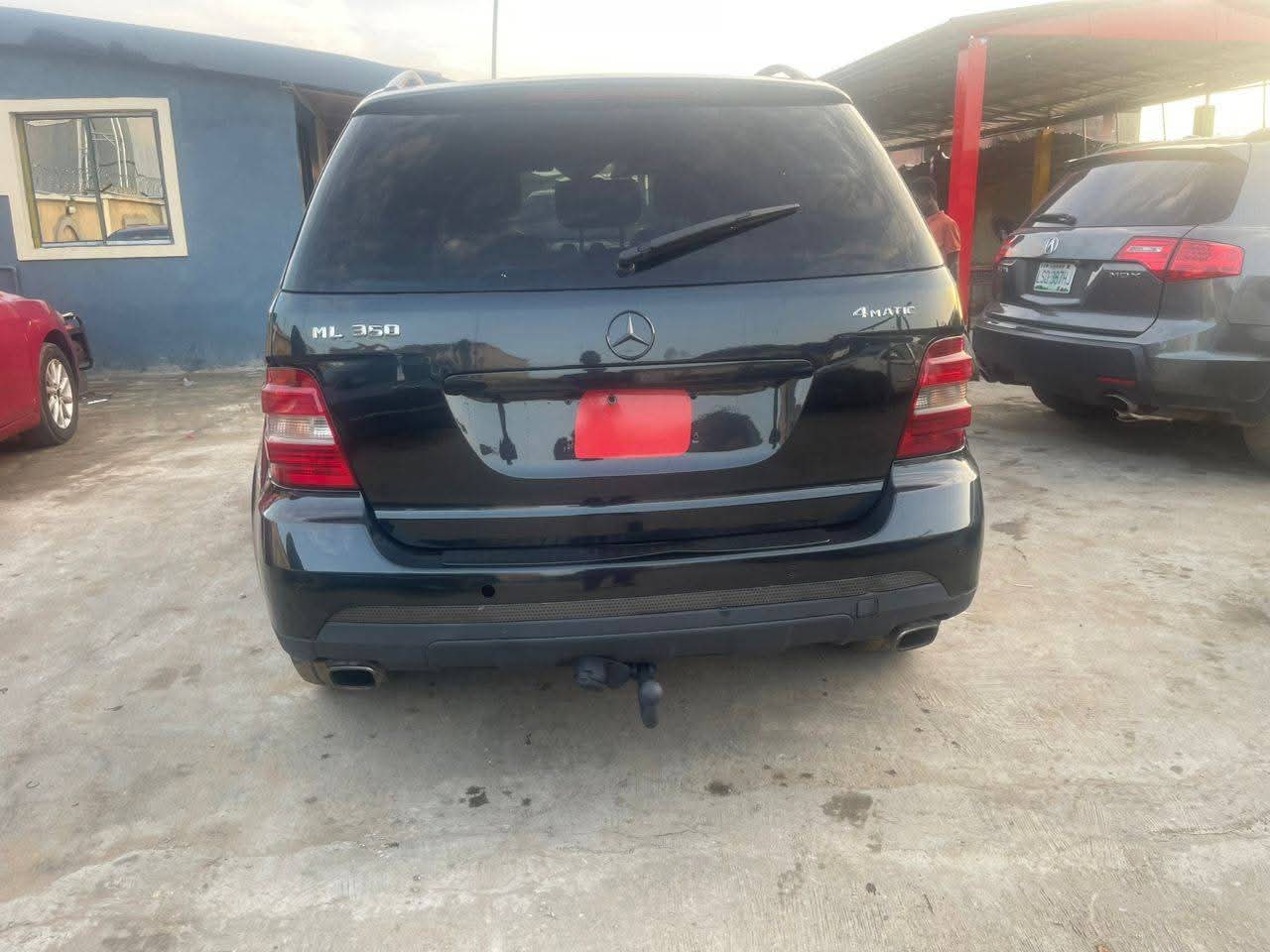 A picture of 2008 Mercedes Benz ml350