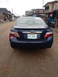 A picture of yota Camry 08 with extremely sound untouched engine and gear