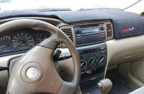 A picture of Toyota corolla 2004 first body nearly nigeria used very very