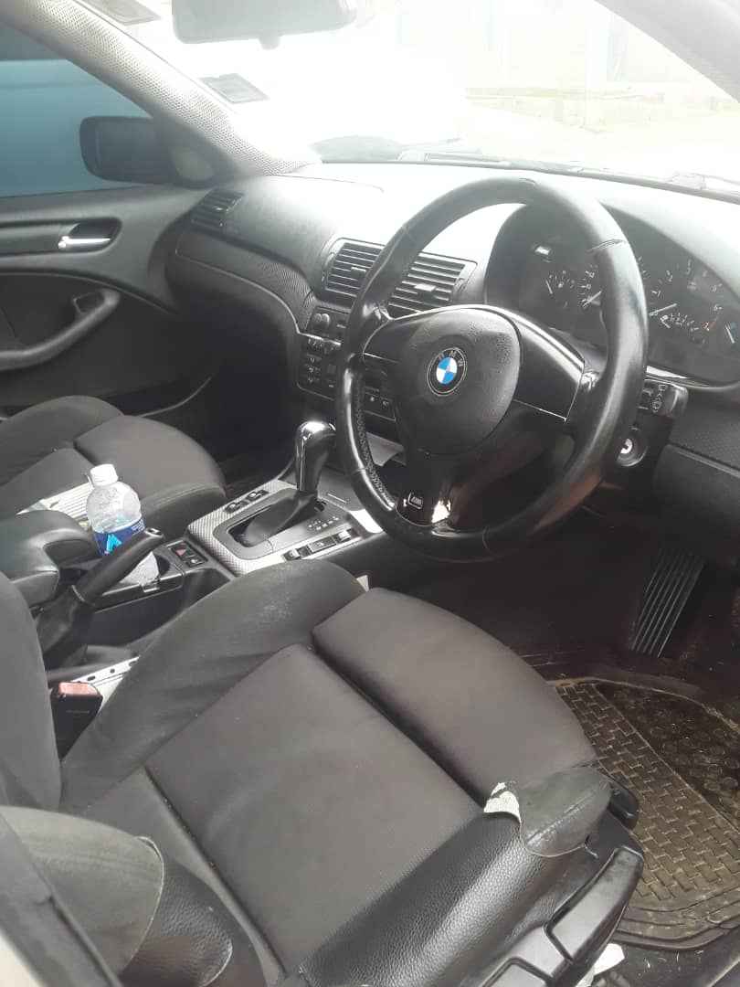 classifieds/cars bmw