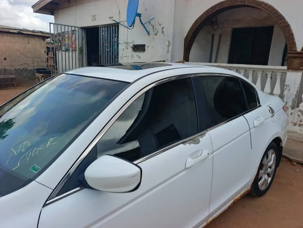 A picture of 010 foreign used Honda accord 4plug
