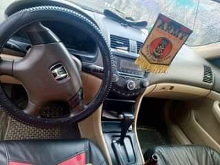 A picture of Honda accord 2004