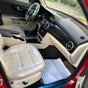 A picture of Mercedes Benz GLK350 FOR SALE 2015 model Foreign used toks
