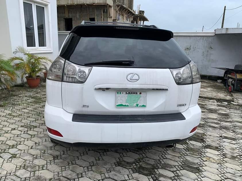 A picture of Neatly used Rx350 2008 partly first body Tokunbo standard full