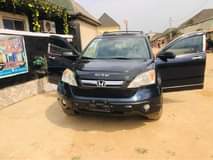 A picture of Honda Crv 2008 model with Andriod screen