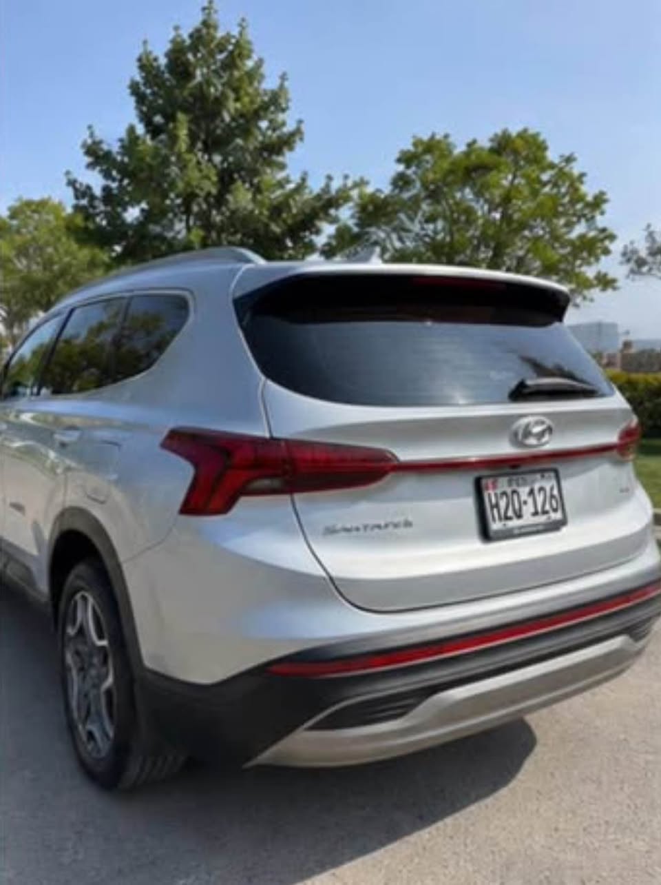 A picture of Camioneta hyundai Santa Fe 2023 4x4 full