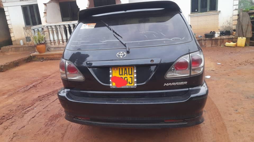 A picture of Harrier car