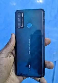 A picture of Tecno pouvoir 4 pro