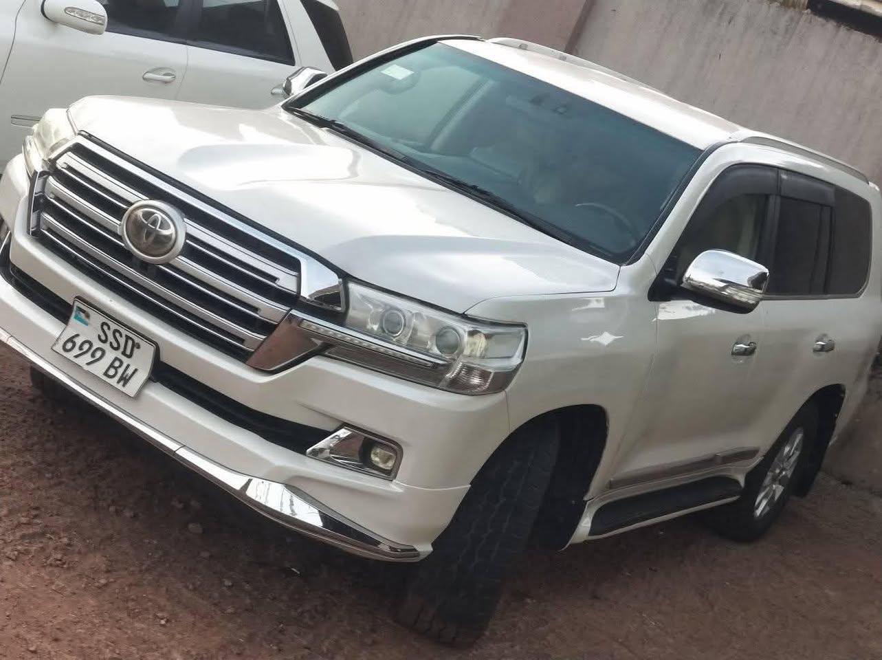 A picture of LAND CRUISER LEFTHAND DIESEL AUTO